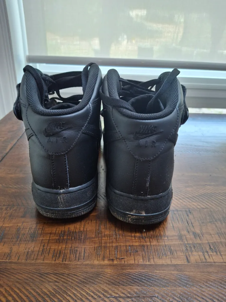 High top black air force 1 image indicator(3)