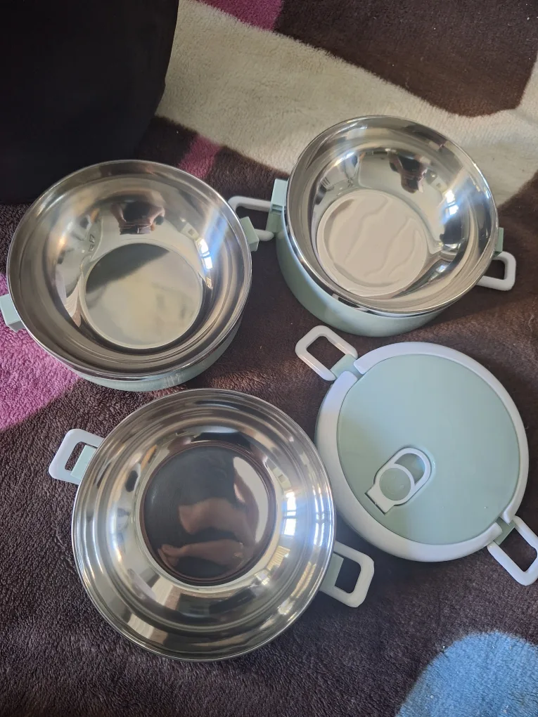 NEW 3-Tier Stackable Lunch Box with Lunch Bag and Cutlery Set 🍴 image indicator(2)