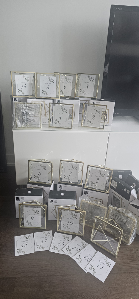 Gold Frames Umbra Prisma