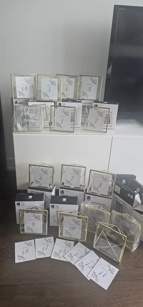 Umbra Prisma Photo Display - Gold, 4x4 - New in Box!