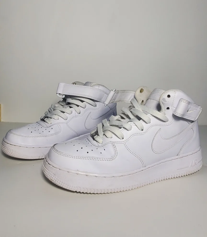 Nike White Men’s Air Force 1 Mid '07 CW2289-111 Size 8.5 thumbnail