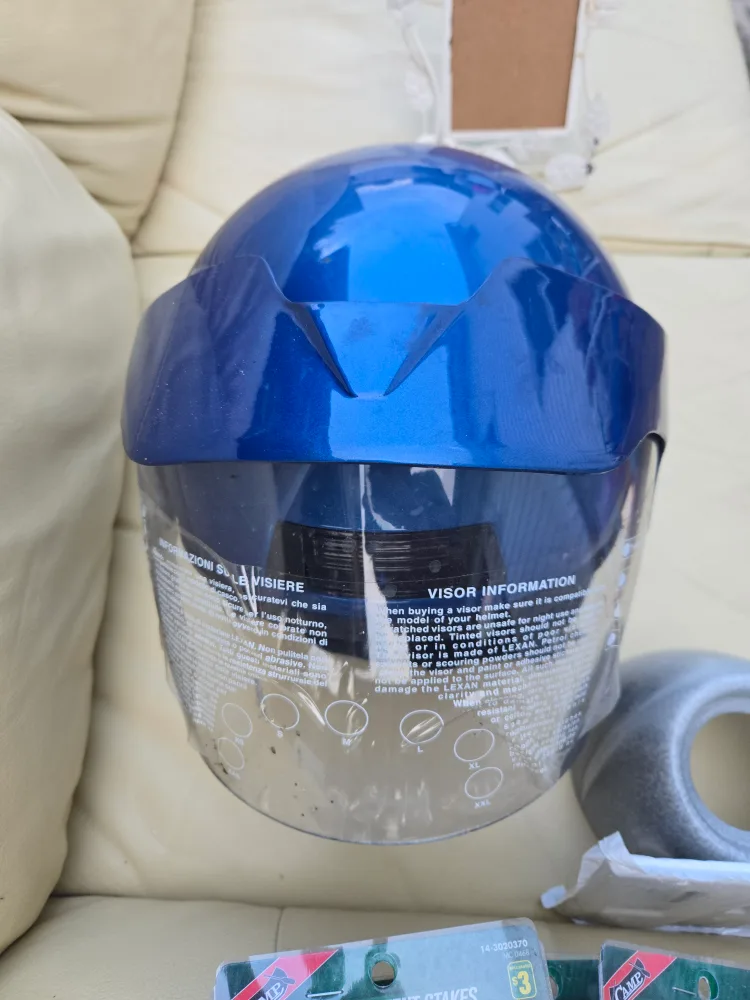 Blue Motorcycle Helmet - Size L image indicator(8)