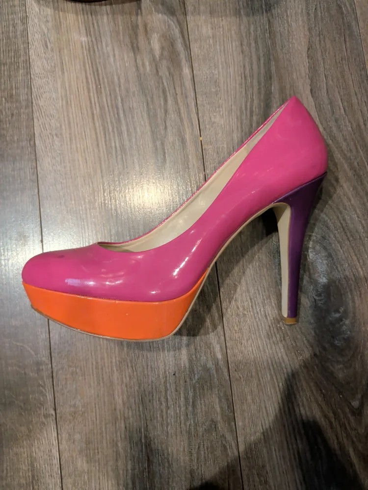 Nine West Pink Heels Size 10M image indicator(2)