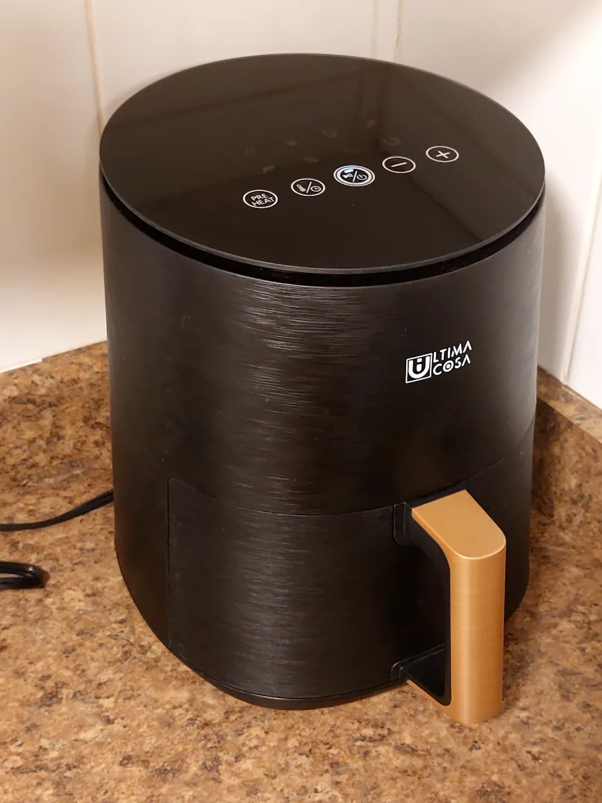 Ultima Cosa Air Fryer - Like New thumbnail