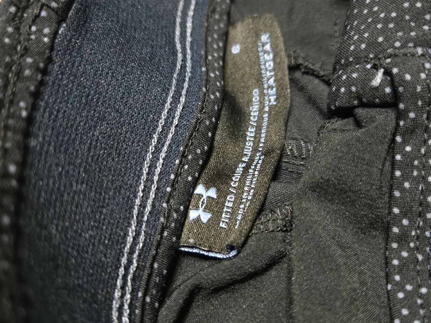 Under Armour HeatGear Fitted Shorts - Size 6 image indicator(4)