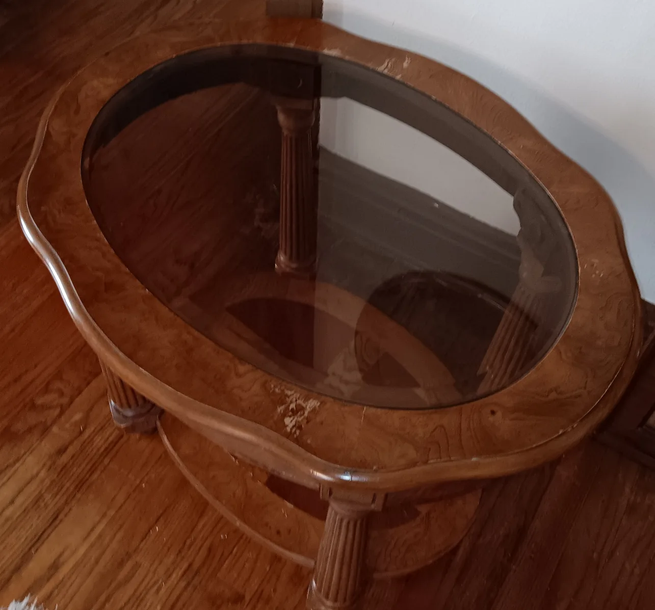 Oval Glass Top End Table image indicator(3)