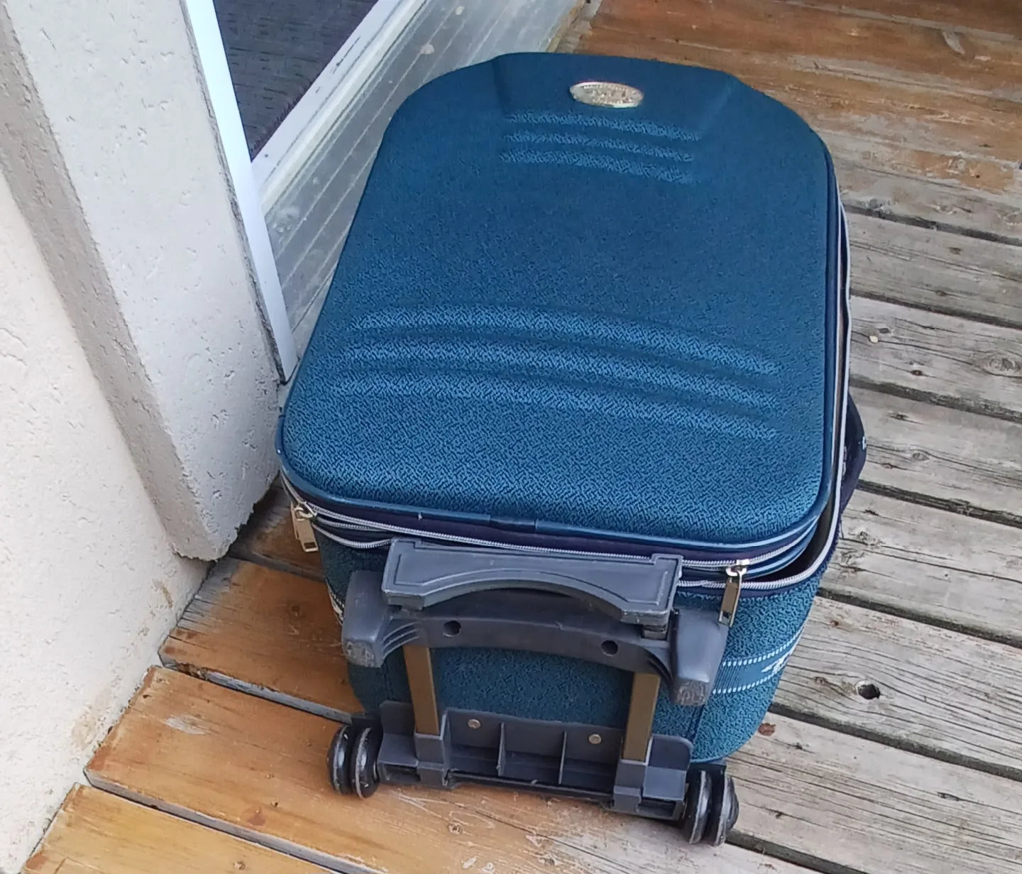 Long King Rolling Suitcase Carry on image indicator(5)