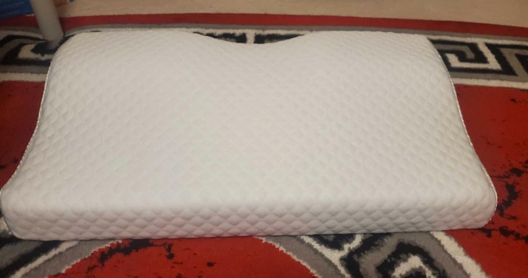 White Quilted Pillow - photo 2