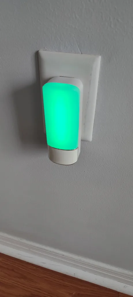 Home Lifestyles Colour Changing LED Night Light image indicator(2)