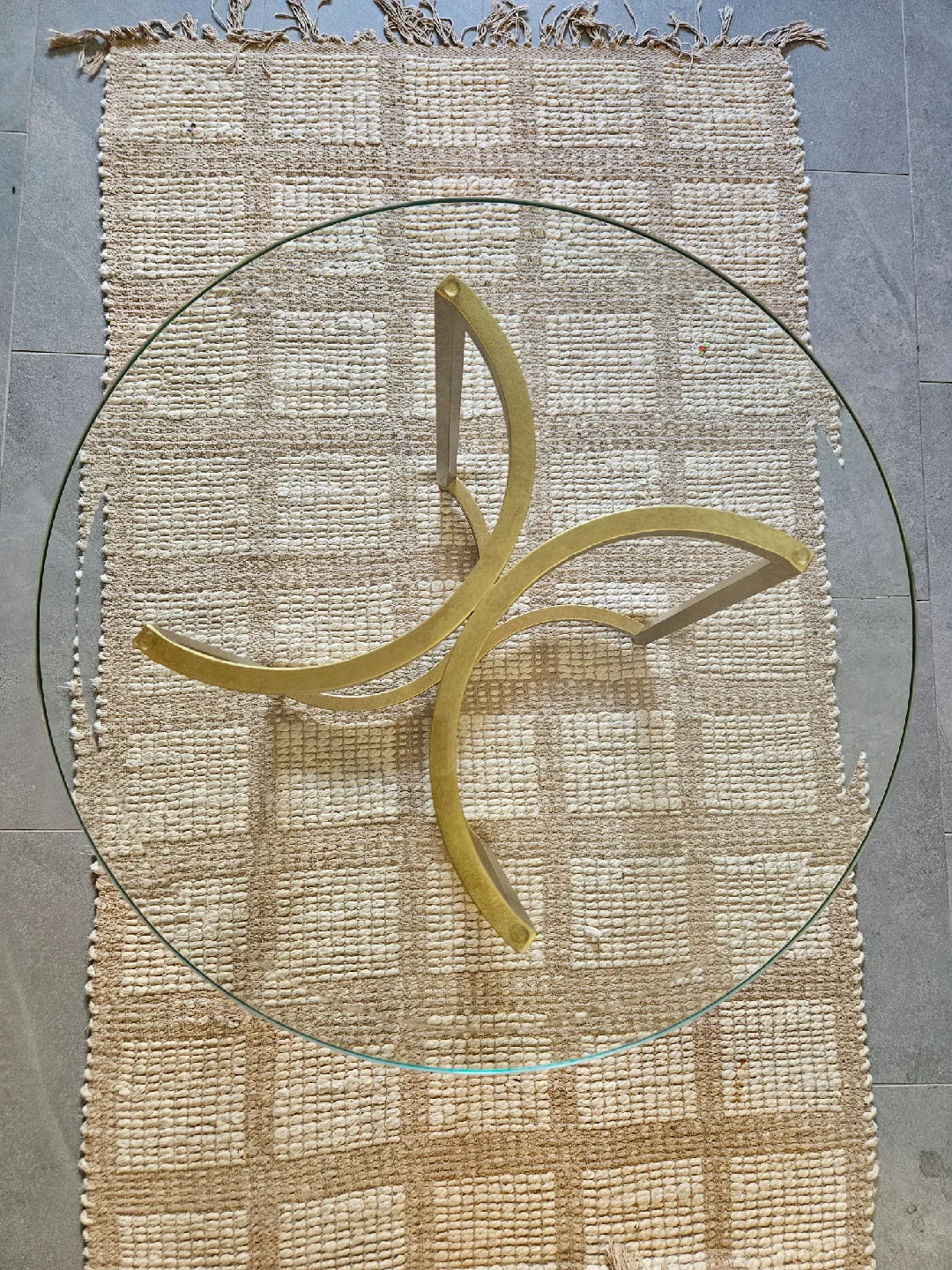 Round Glass Coffee Table with Gold Base image indicator(2)
