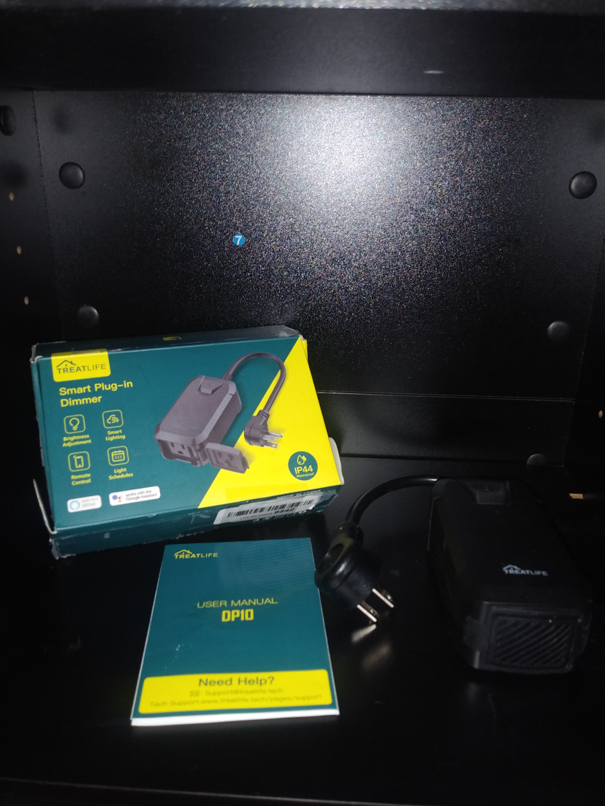 🏈 NEW!   Smart Plug-In Dimmer