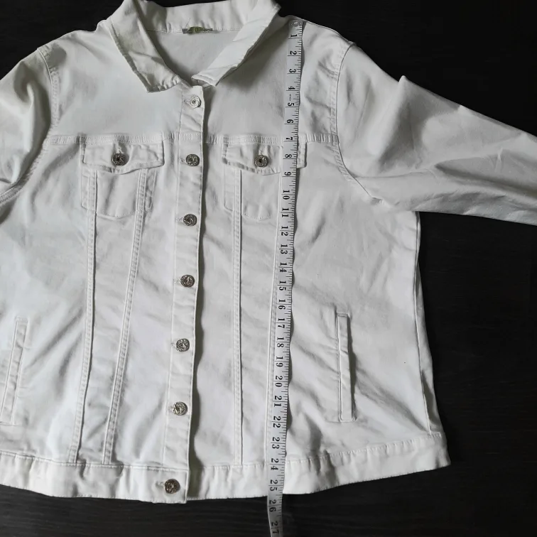 DOLCEZZA White Denim Jacket - Size 3X image indicator(4)