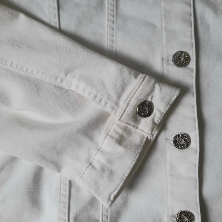 DOLCEZZA White Denim Jacket - Size 3X image indicator(6)
