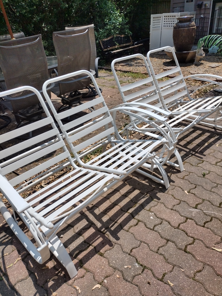Homecrest Outdoor Patio Furniture Set 2 gliders. - photo 3