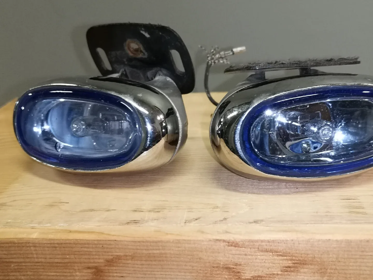 Retro Halogen Fog Lights ~ Auto Parts image indicator(7)