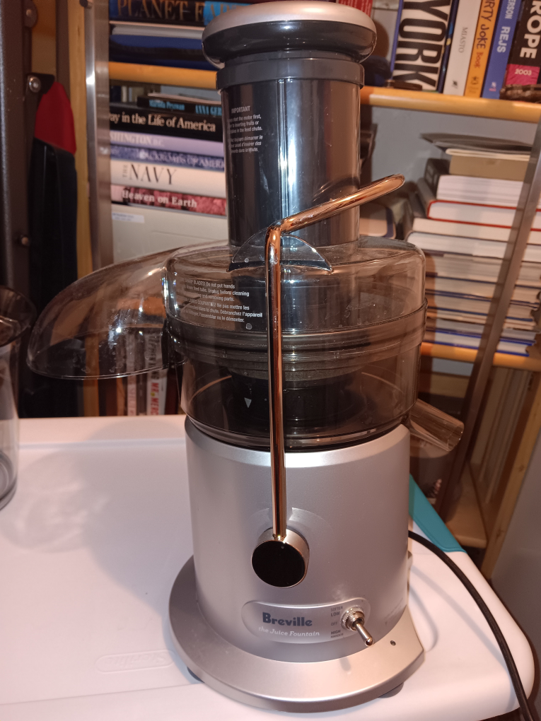 Breville the Juice Fountain Juicer - photo 3