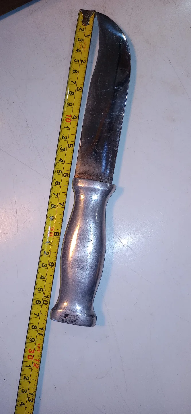 Vintage WW2 Hunting Knife image indicator(2)