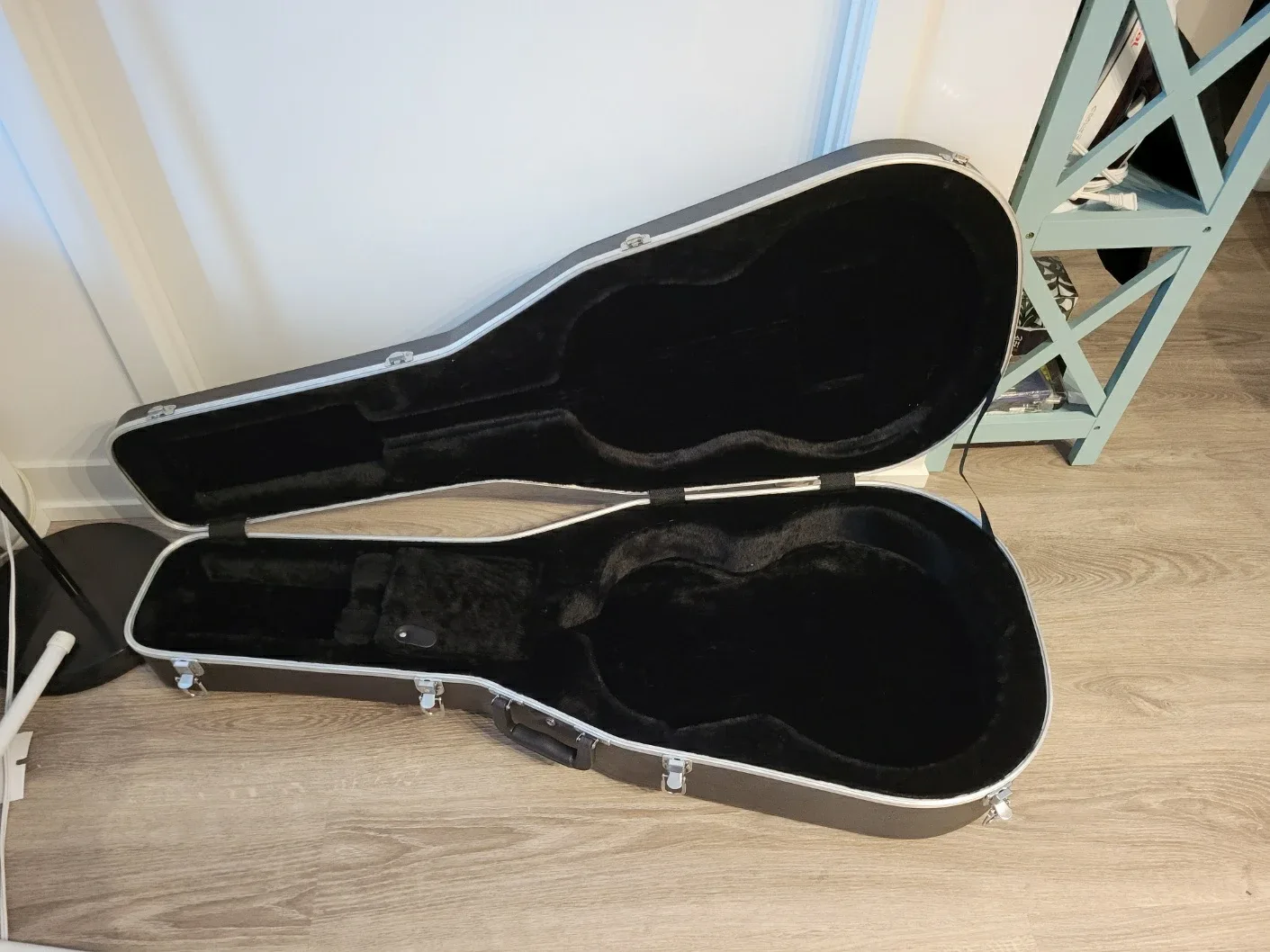 Hard Guitar Case image indicator(2)