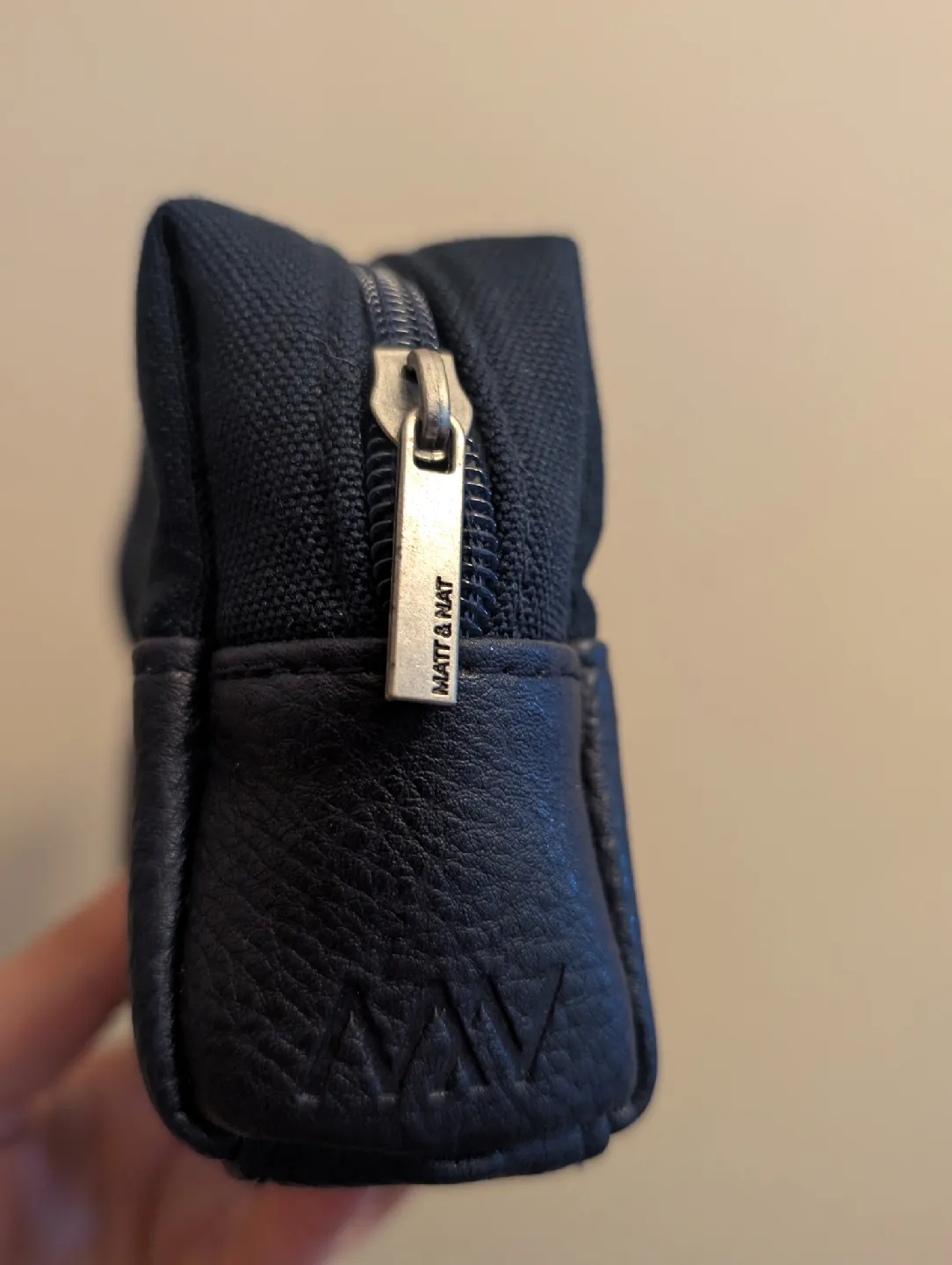 Matt & Nat Navy Blue Pouch image indicator(6)