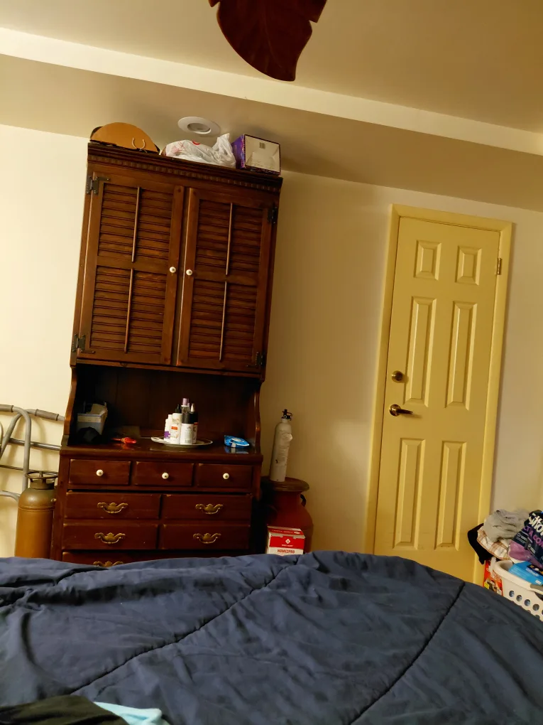 Wooden Hutch with Drawers image indicator(4)