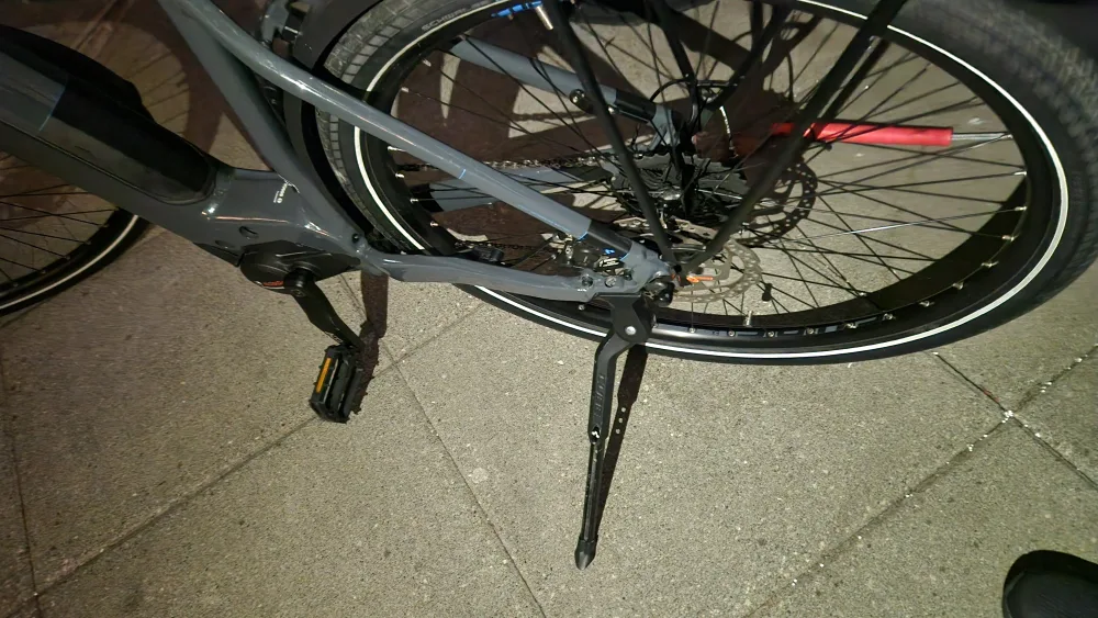 Cube Hybrid Touring 678 Electric Bike - Grey image indicator(8)