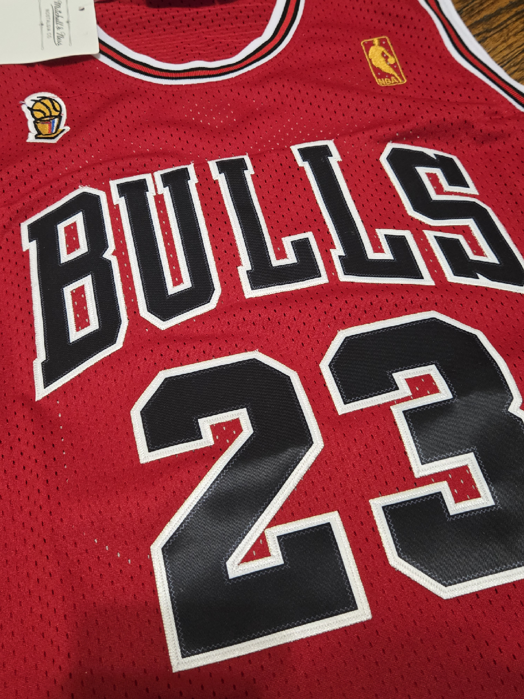Mitchell & Ness Michael Jordan Bulls Jersey M AND LG - photo 2