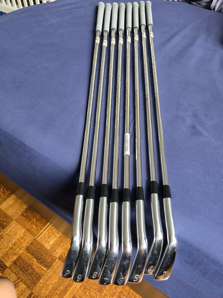 Titleist 716 CB Forged Iron Set image indicator(7)