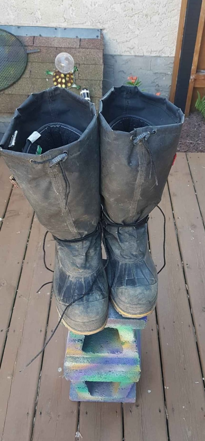 Baffin composite toe winter boots, with insulated liners size 10 - photo 2