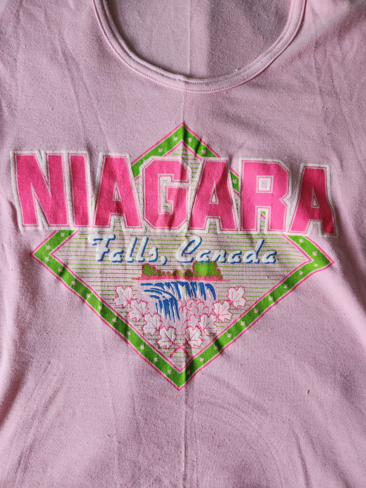 90s pink Niagara Falls souvenir t-shirt - photo 3