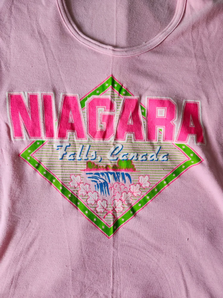 90s pink Niagara Falls souvenir t-shirt image indicator(3)