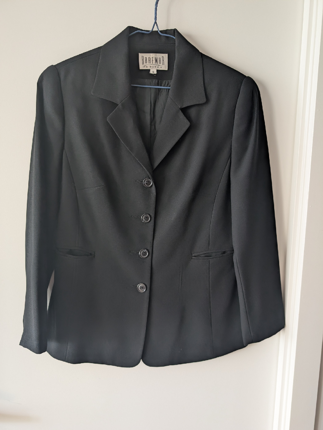 Braemar Black Blazer - Size 8