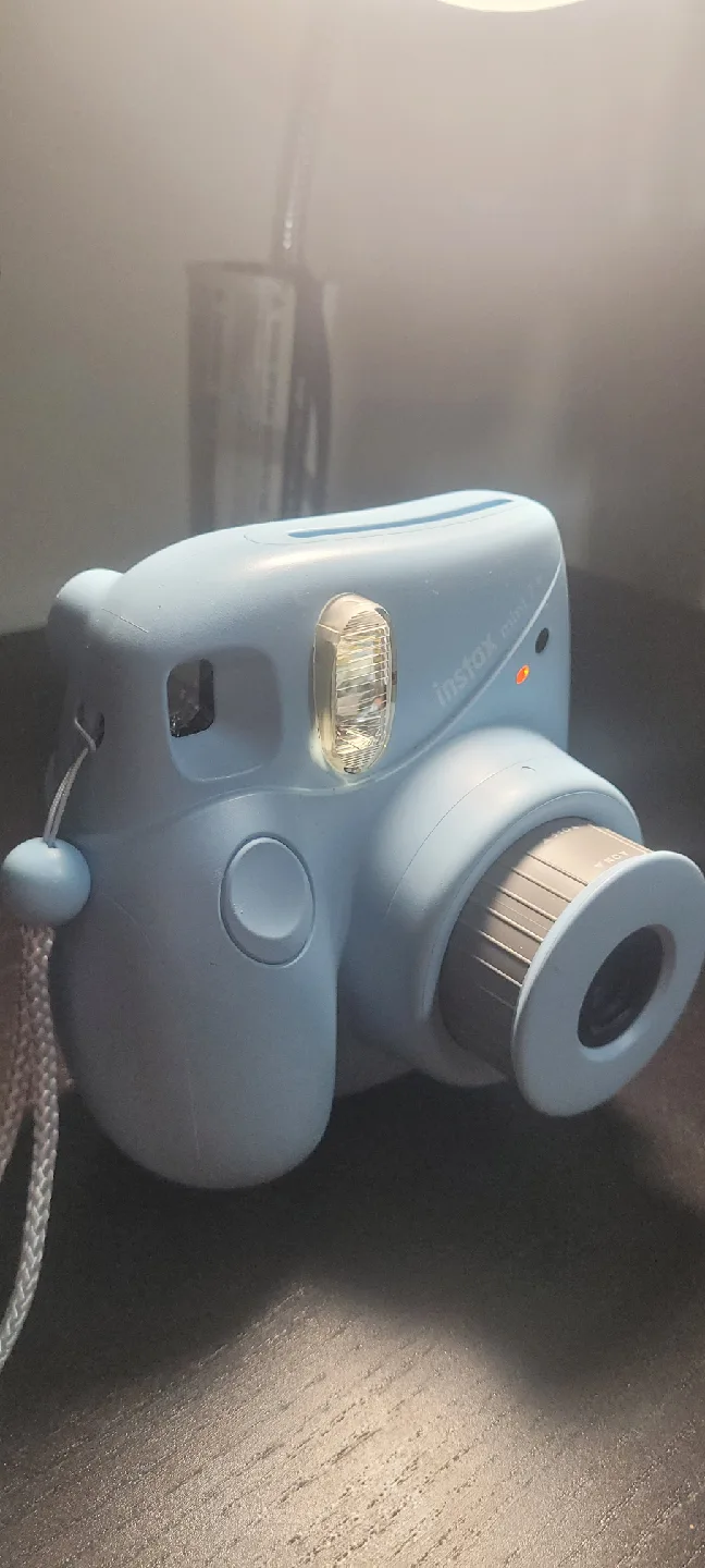 Fujifilm Instax Mini 7+ Instant Camera - Light Blue image indicator(2)