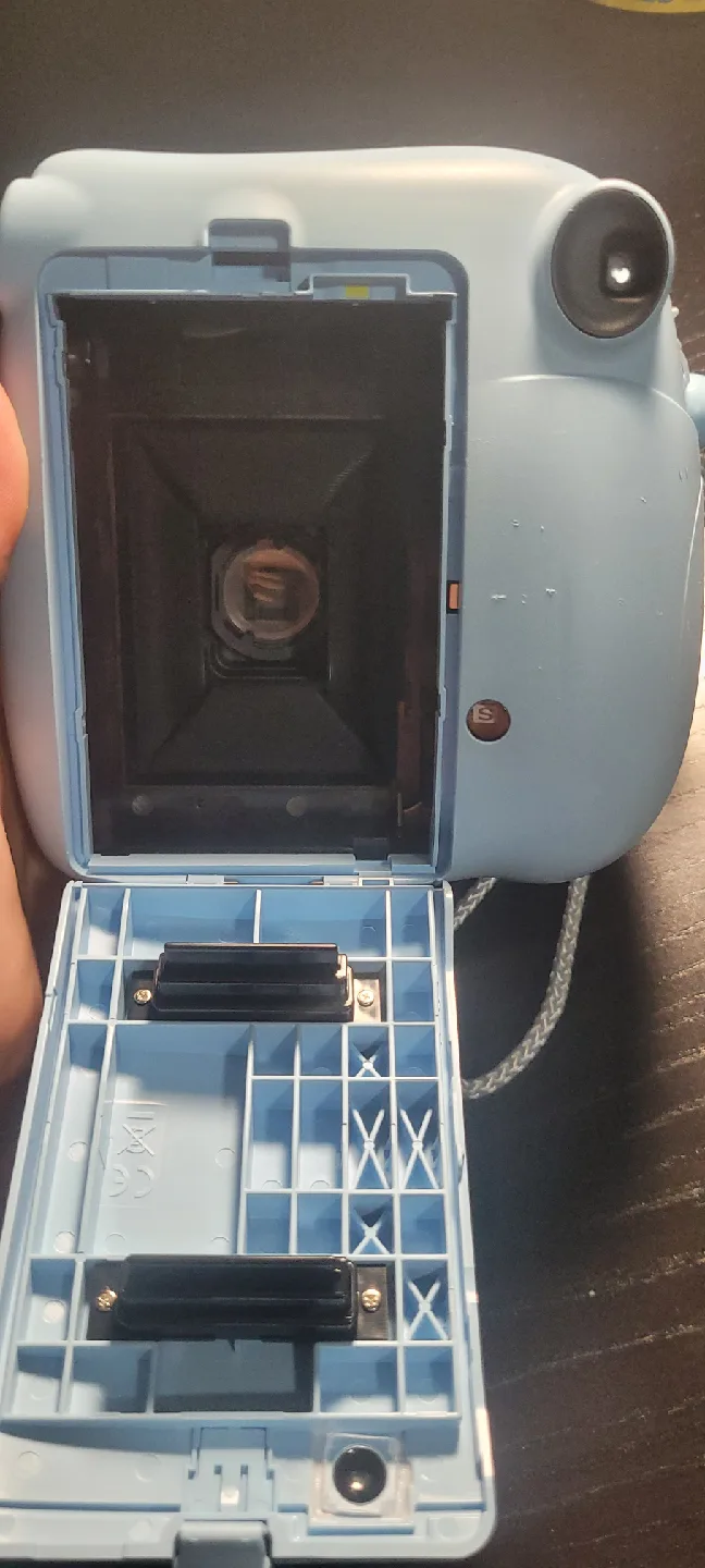 Fujifilm Instax Mini 7+ Instant Camera - Light Blue image indicator(5)