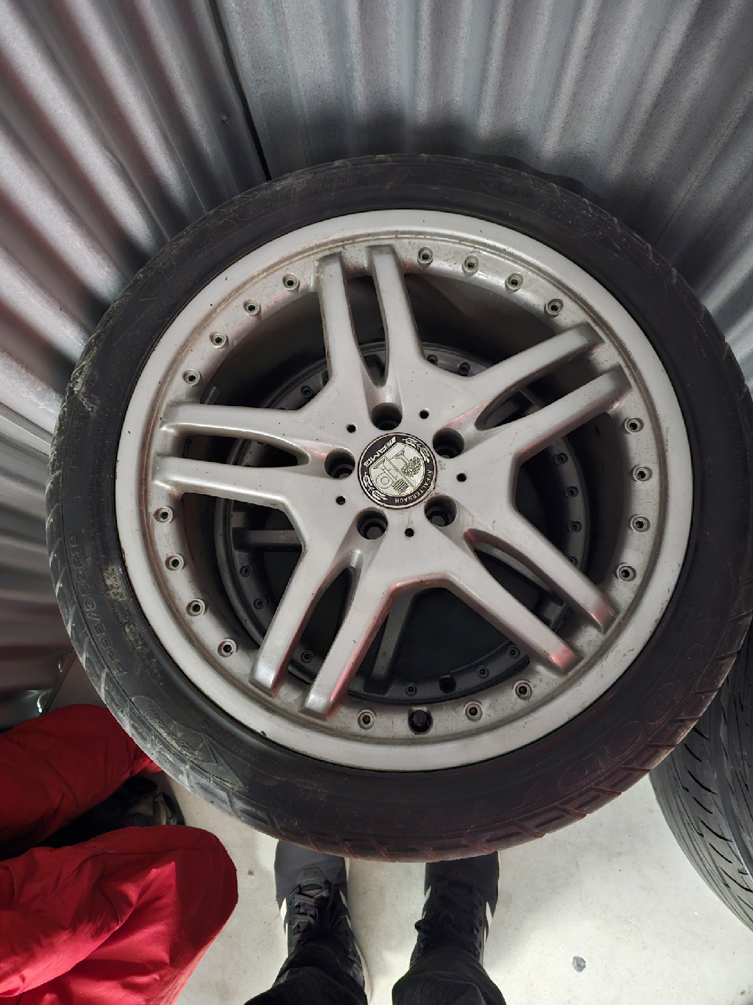 Mercedes-AMG Wheel & Tire - 245/40RF19 - photo 3