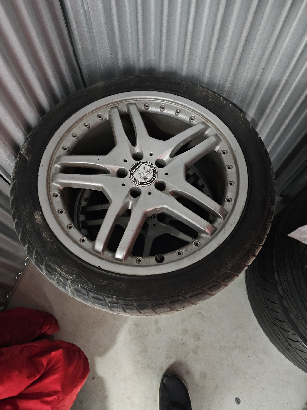 Mercedes-AMG Wheel & Tire - 245/40RF19 - photo 4
