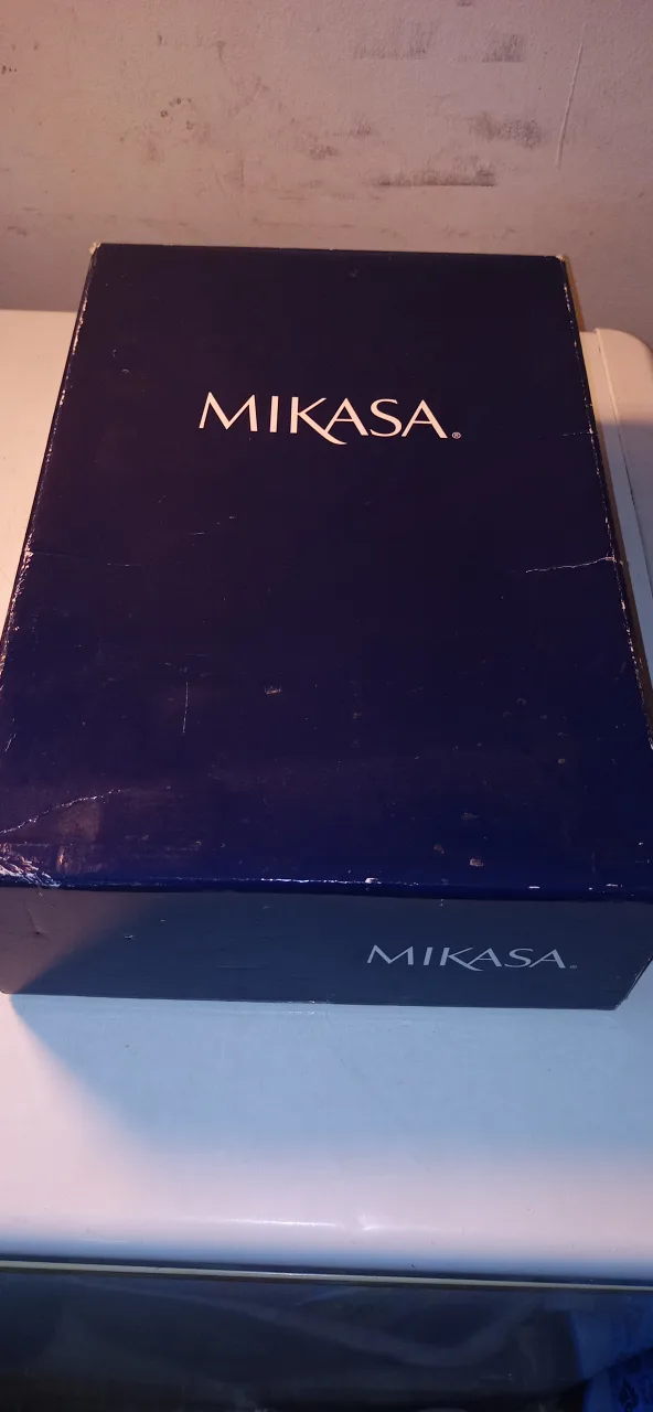 Mikasa Champagne Flutes - Set of 2 image indicator(7)