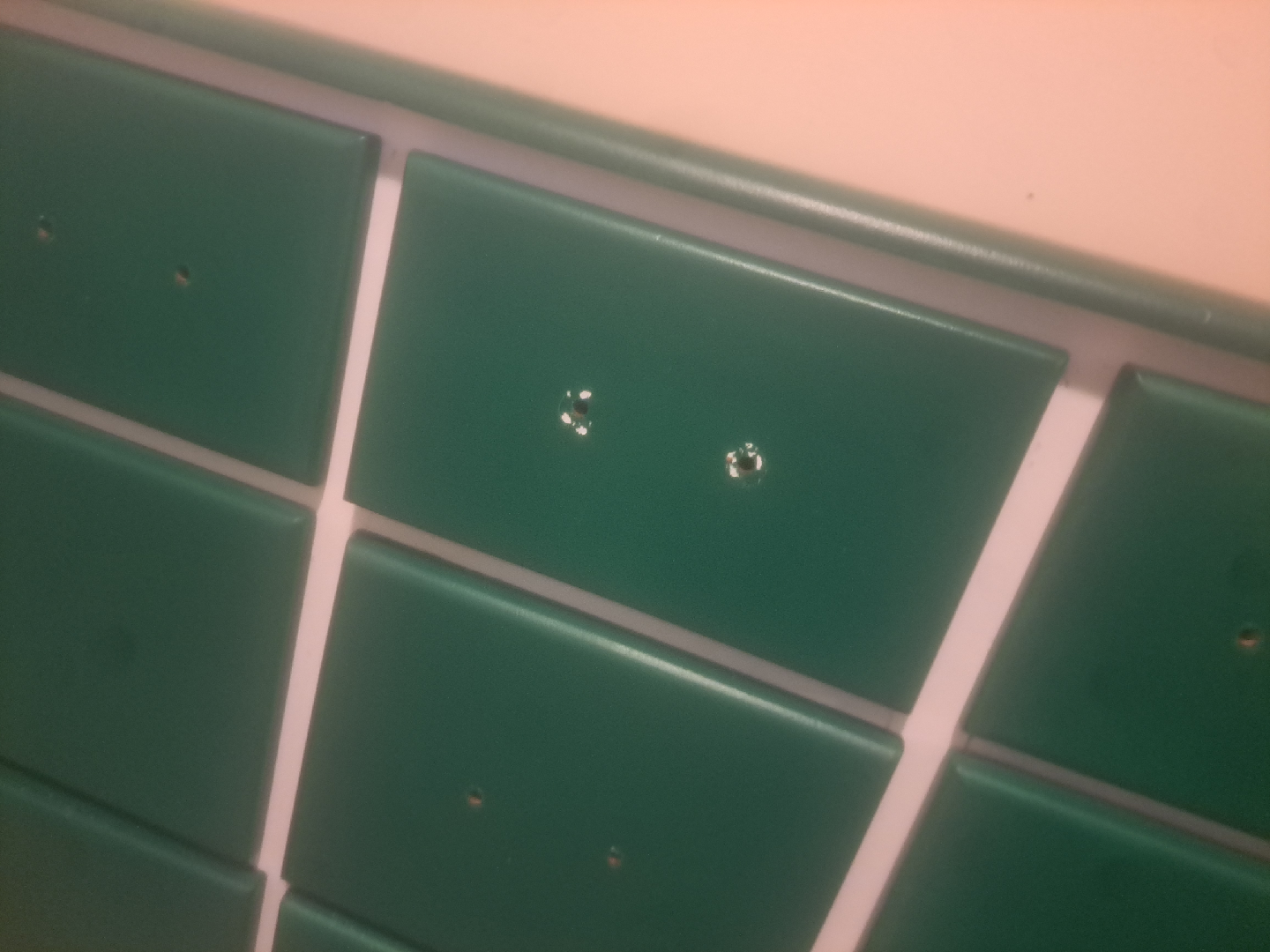 Green & White Dresser - photo 2