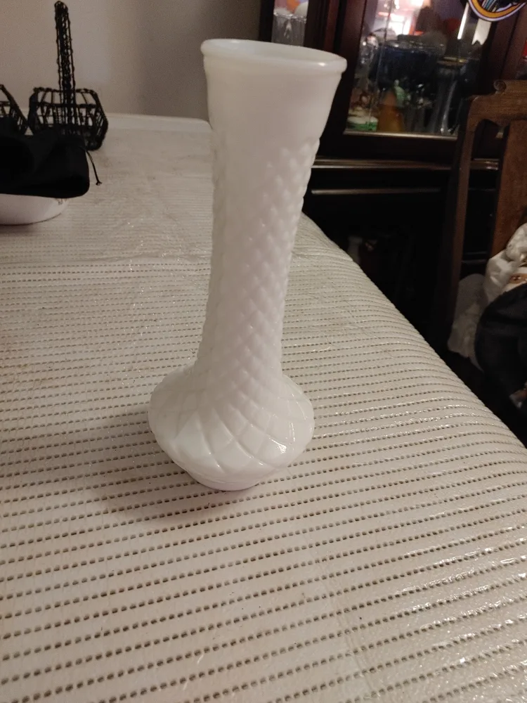 Vintage White Milk Glass Vase thumbnail