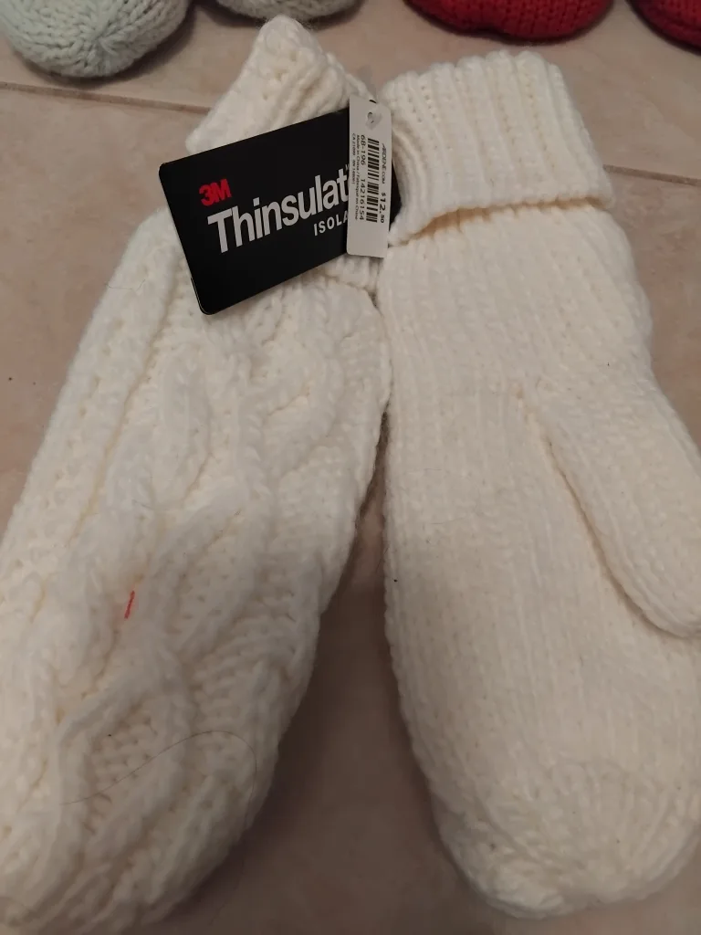 Assorted Knitted mittens image indicator(2)