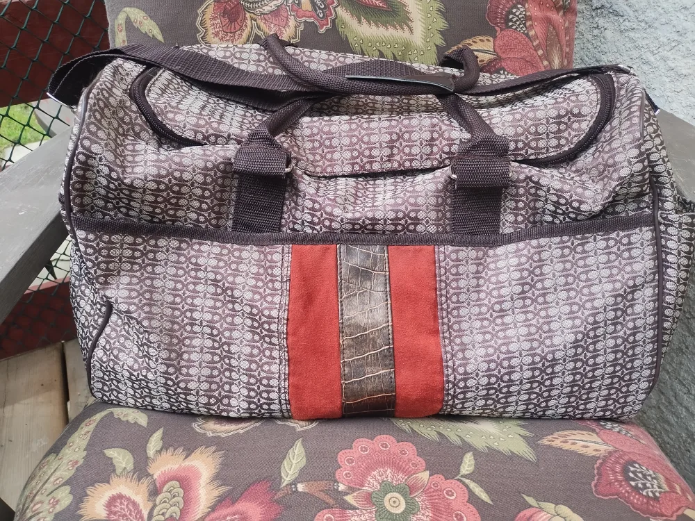 Gym/ duffle/ overnight Bag thumbnail