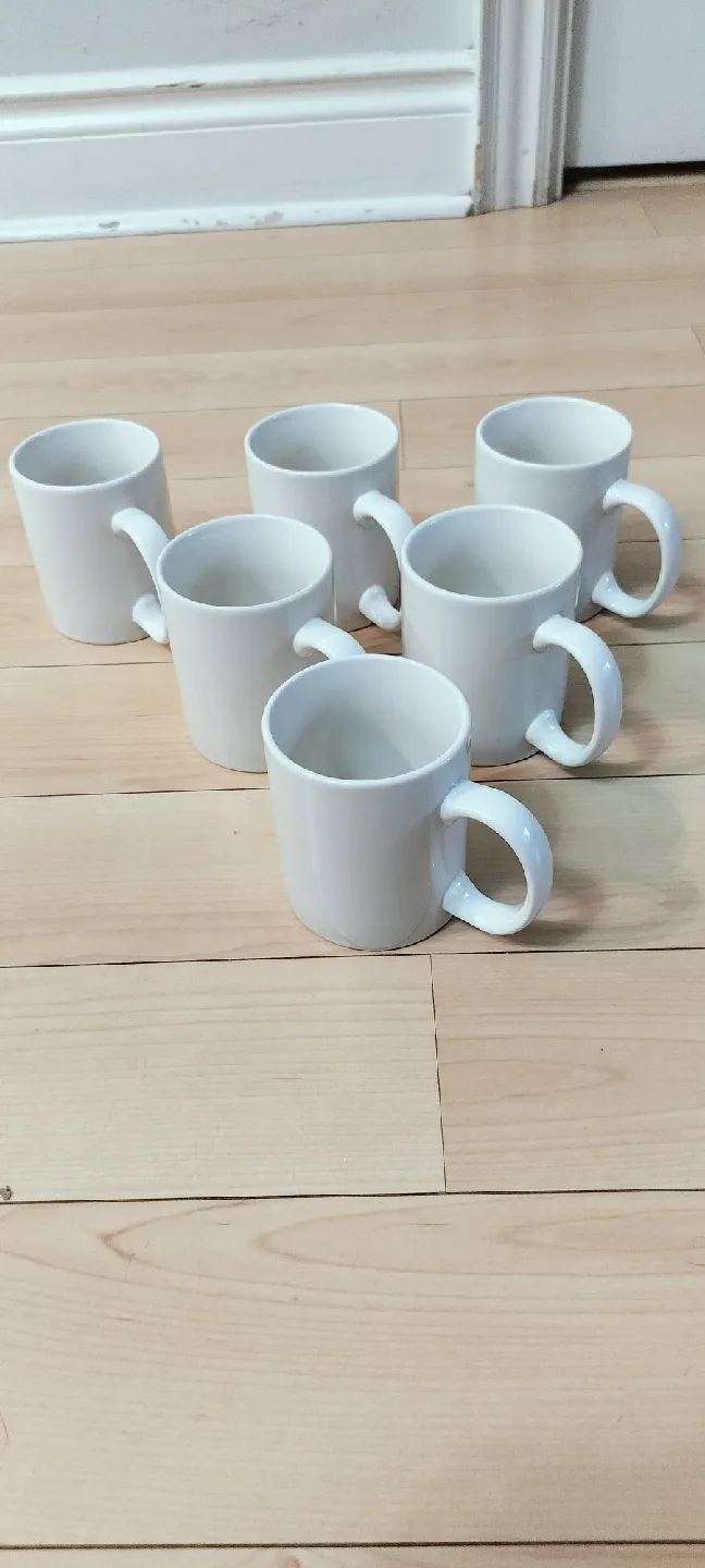 White Mugs Set of 6, in Box image indicator(3)