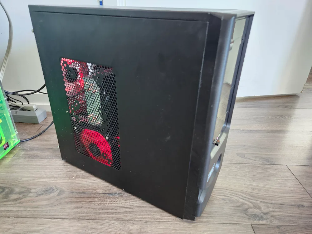Gaming PC, 8 Core, RX470 8 GB, 2 TB image indicator(4)