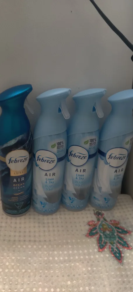 Febreze bundle. Ocean & Linen Sky x 4 thumbnail