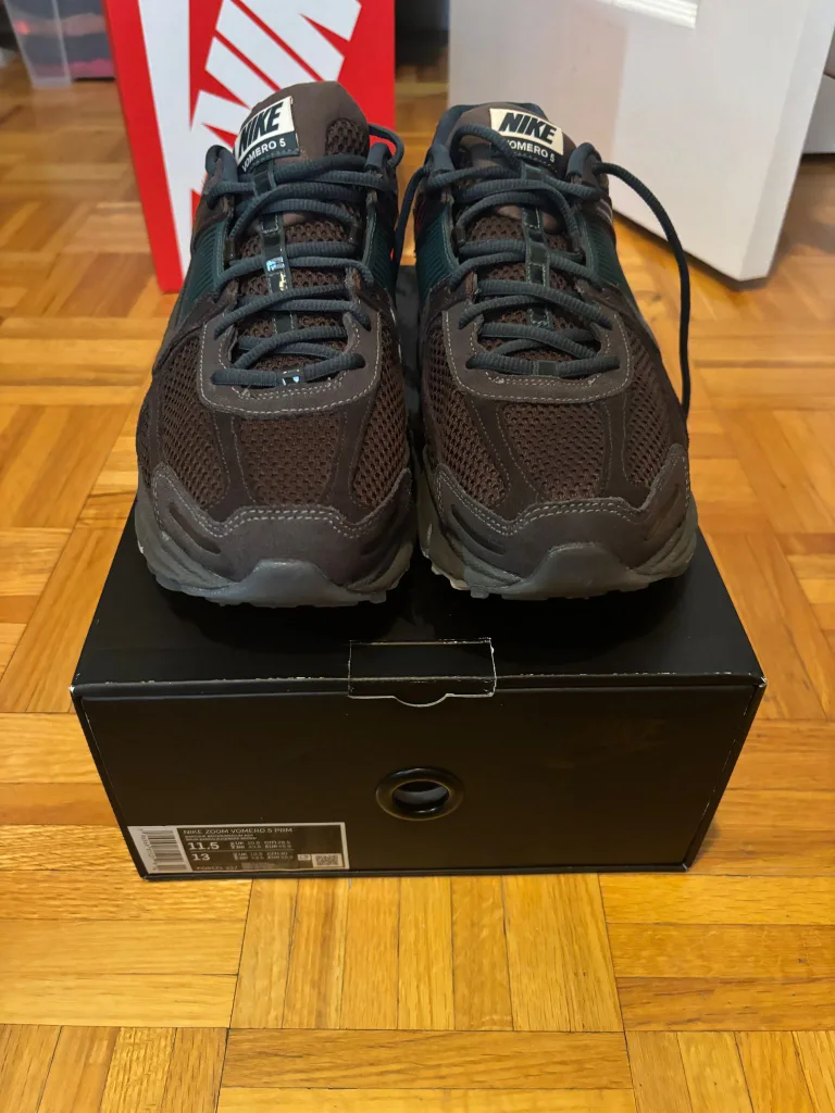 Nike Shoes - Various Models and Sizes image indicator(2)