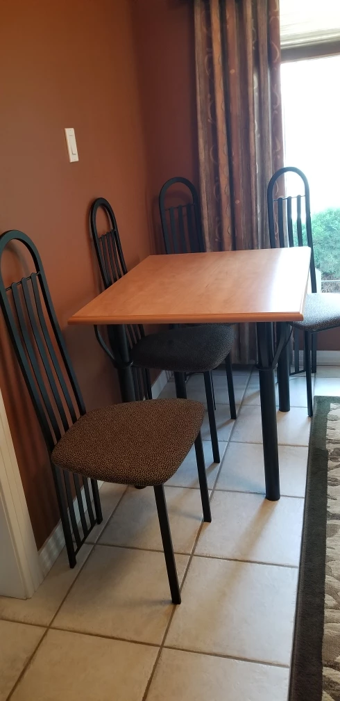 Dining Table Set with 4 Chairs