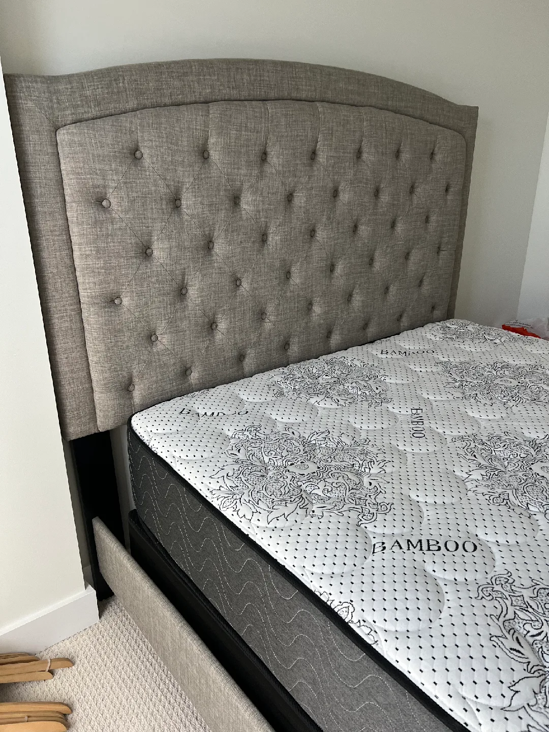 Queen Size Bed Frame with Headboard and Mattress image indicator(4)