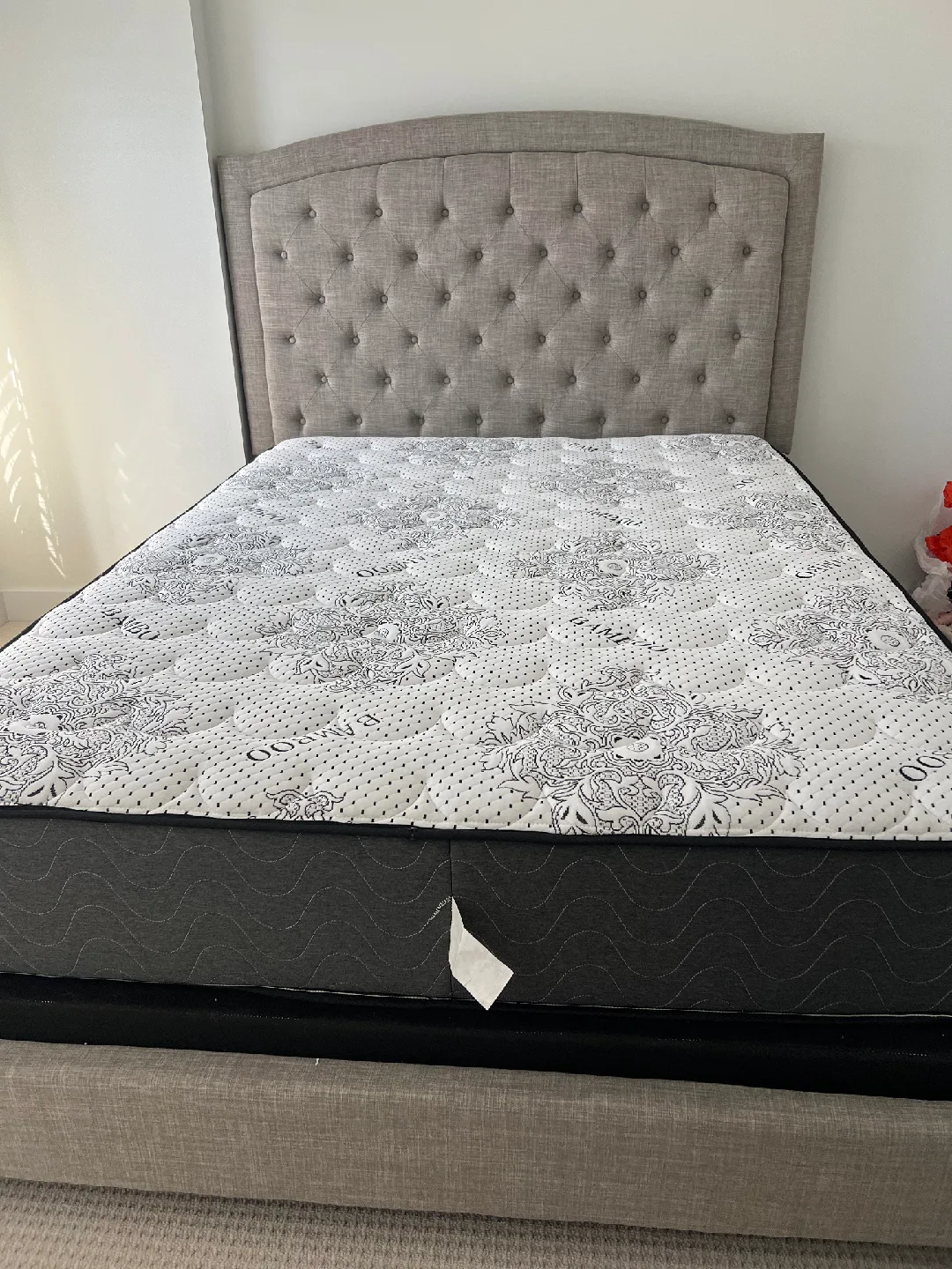 Queen Size Bed Frame with Headboard and Mattress image indicator(6)