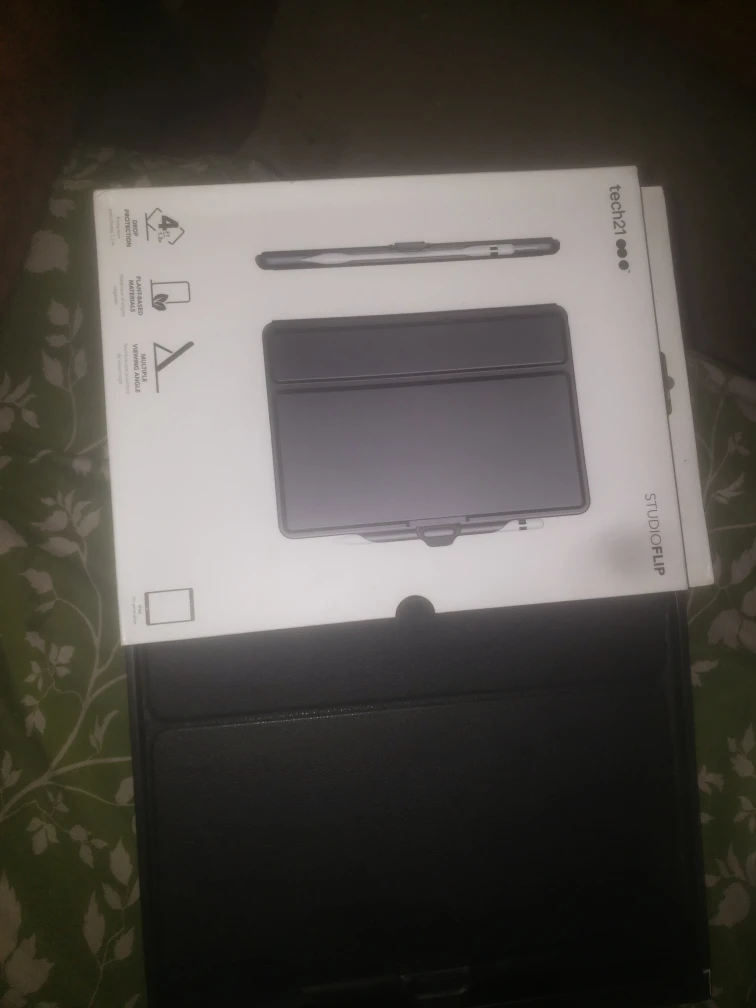 Tech21 Studio Flip Case