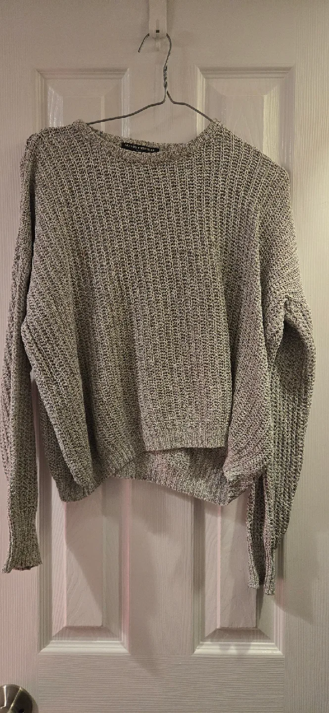 Brandy Melville Sweater thumbnail