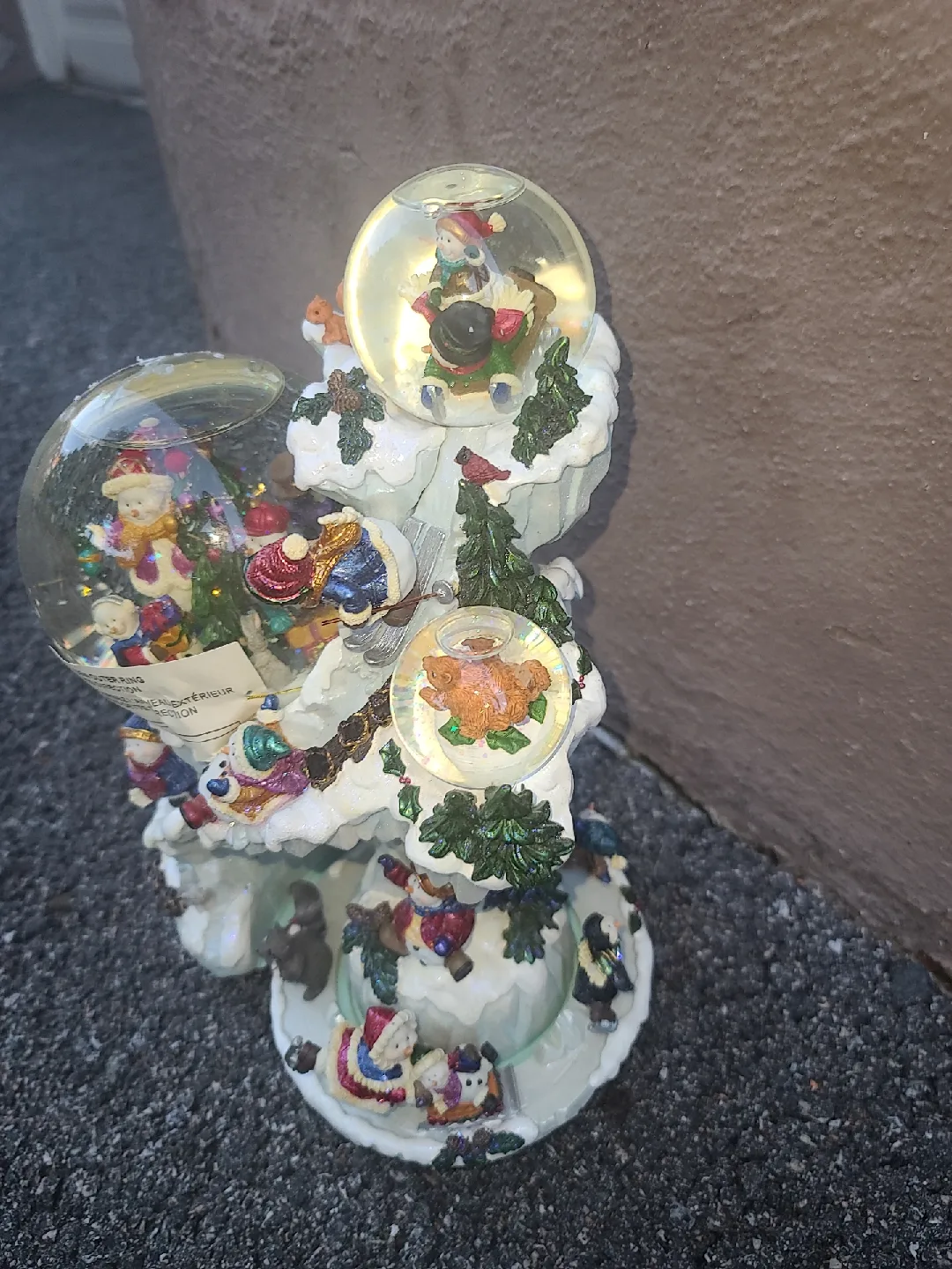 Snow Globe Musical Decoration image indicator(2)